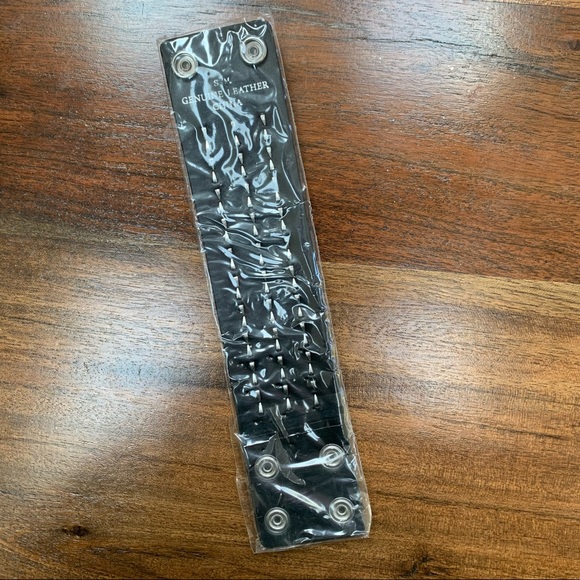 NWT Hot Topic accessory bundle - Picture 7 of 7